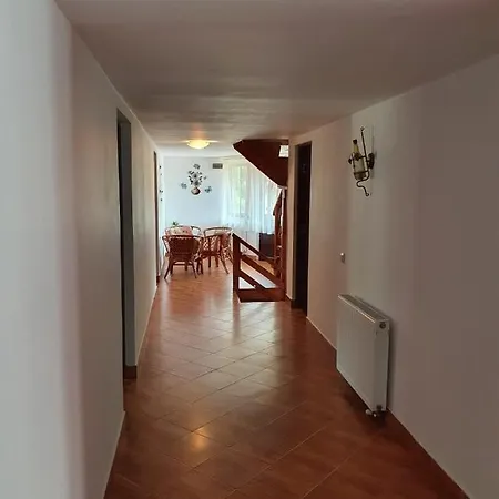 Casa Madalina בית הארחה *